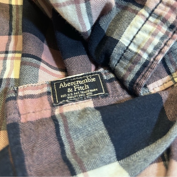 2 for$15 Abercrombie & Fitch Navy & Rose Plaid Flannel Long Sleeve Shirt - Picture 11 of 11